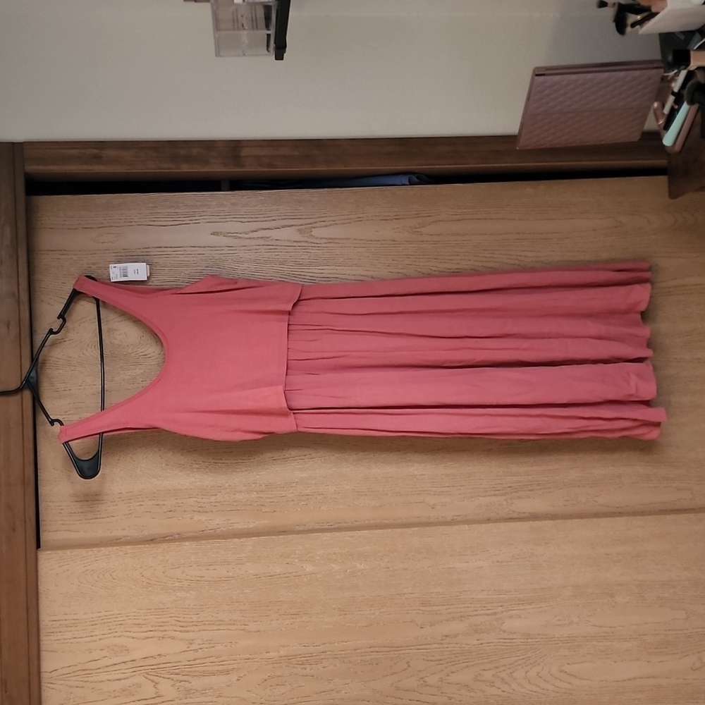 Post pregnancy nursing dress. Brand A Pea in the Pod. Size small